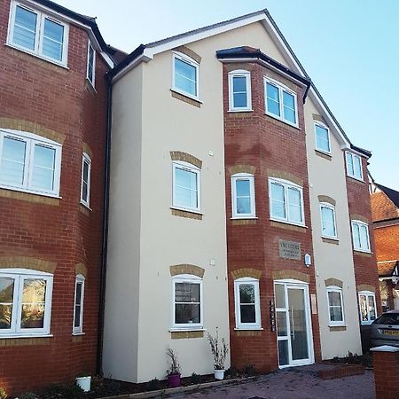 Ybc Court, Aldershot Exterior foto
